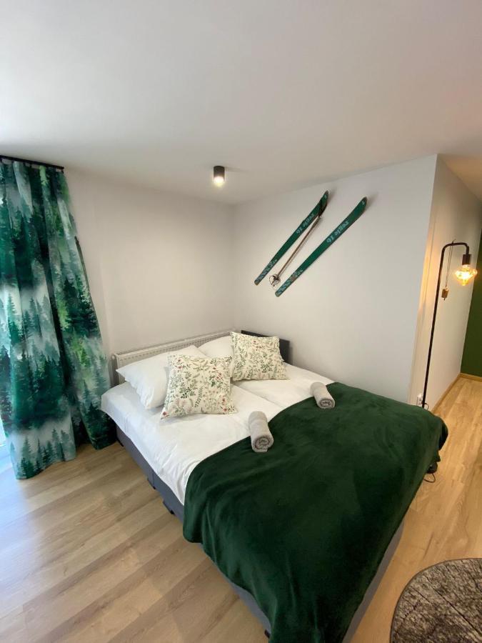 U Gazdy - Apartament Z Ogrodem I Tarasem , Przy Gondoli 什切尔克 外观 照片