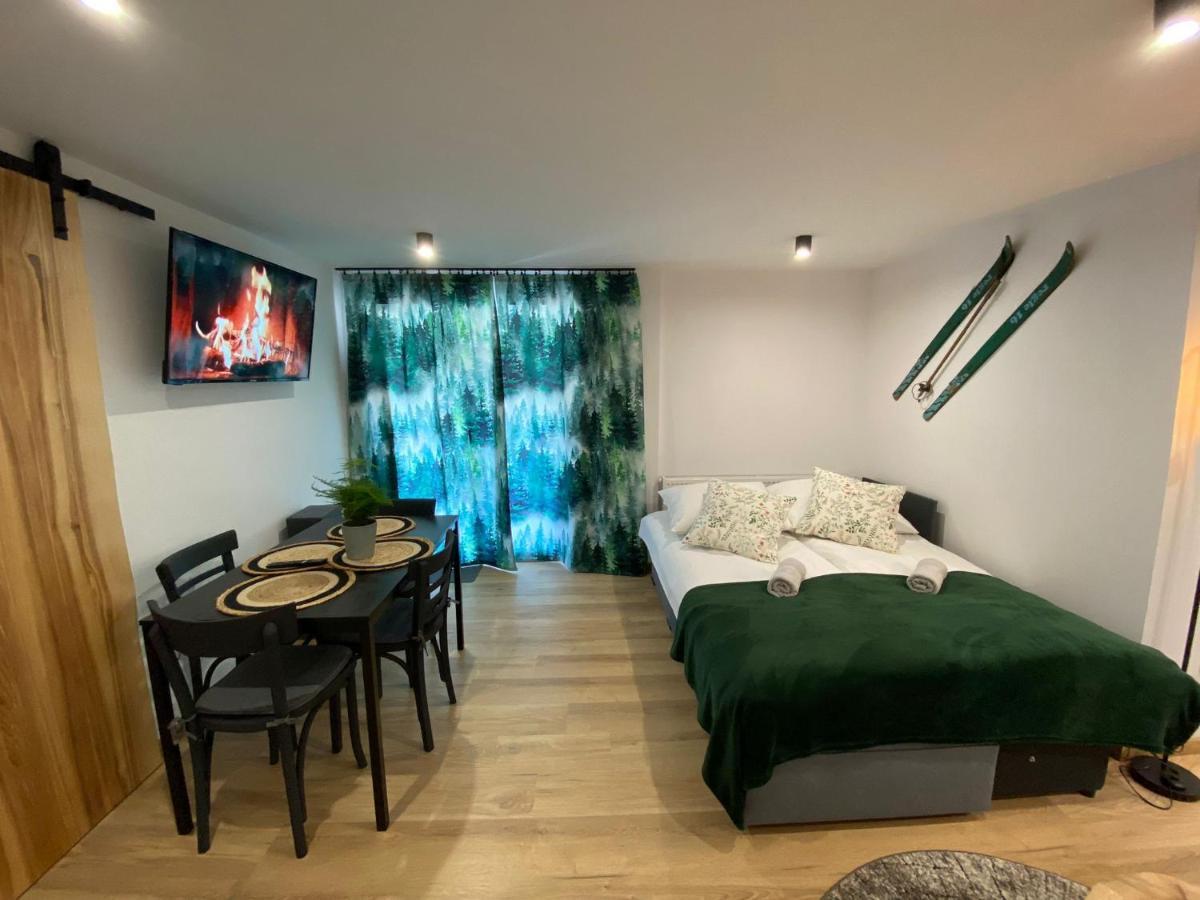 U Gazdy - Apartament Z Ogrodem I Tarasem , Przy Gondoli 什切尔克 外观 照片